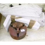 A small quantity of metal items: including a large 3 jaw chuck unit.
