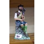 Royal Doulton The piper : HN2907, seconds