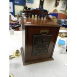 Mahogany coal scuttle : with liner