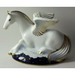 Royal Crown Derby paperweight PEGASUS: Gold stopper, certificate, first quality, original box.