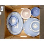 Small group of Wedgwood jasper ware including 3 colour dish: Includes oval tray.