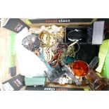 A mixed collection of items to include: costume jewellery, gents watches, beads,