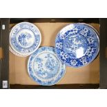 Group of 14 assorted plates: includes early blue & white, camel and master design & Chinese.