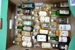 A collection of 5cl Scotch Whisky Miniatures to include: Spay Royal, Higherland chief, Sulsbury,