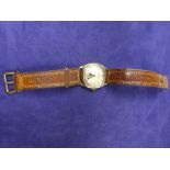 Gent's vintage Rone Sportsmans wristwatch in a 9ct yellow gold case, stamped 375 on an old tan