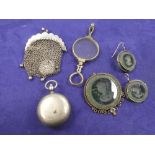 Small silver mesh coin purse, green glass brooch and earring set, pair of yellow coloured metal