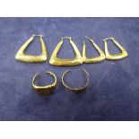 Two pairs of 9ct gold earrings, 2 9ct gold rings AF, marked 375, total weight