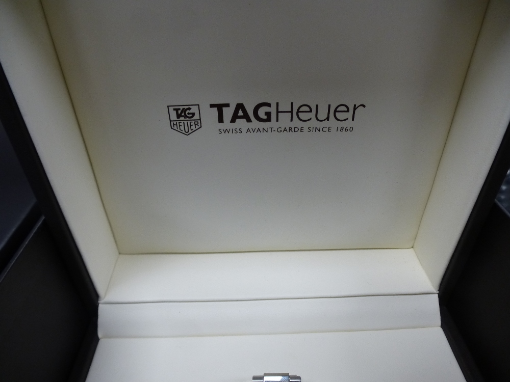 A TAG HEUER Unisex Aquaracer watch, stainless steel case and bracelet, complete with Warranty - Image 3 of 4