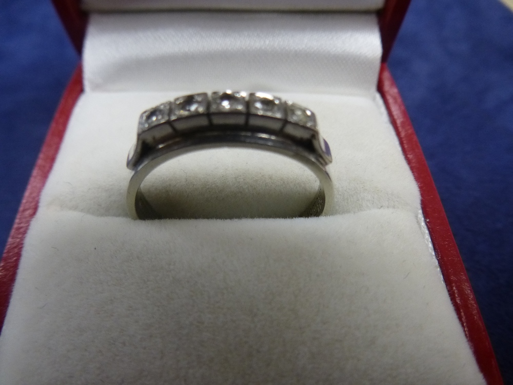 18ct white gold ring set with 5 small diamonds, marked 18ct, size Q/R, total item weight 3.9g - Image 2 of 3