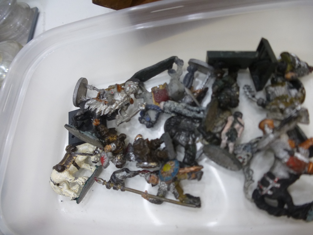 A quantity of Lone Star boxed and unboxed die cast trains and carriages, etc - Image 2 of 2