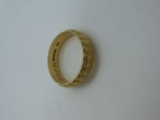 9ct yellow gold wedding band, size S, marked 375, approx 4.9g