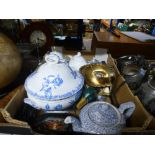 A box of china including Wedgwood and sundry items