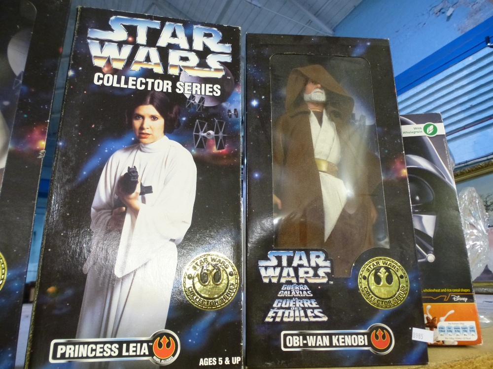 Five boxed Star Wars figures, to include Lyke Skywalker, Obi Wan Kanobi, Princess Leia, Han Solo and - Image 2 of 2