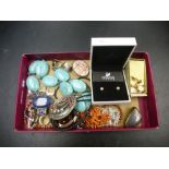 Tray of costume jewellery to include coral necklace, boxed Swarovski earrings, silver rings, large