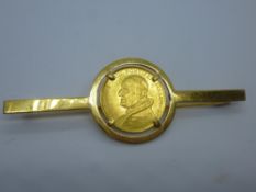 Yellow metal bar brooch with mounted IOHANNESXXIII PONTIFEX MAXIM Medallion, total weight approx 8.