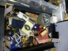 A tray of costume jewellery and sundry