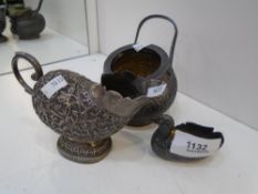 A lot comprising of a silver bird trinket box stamped 925, possibly foreign and white metal Peruvian