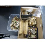 A small tray of costume jewellery, coins and sundry