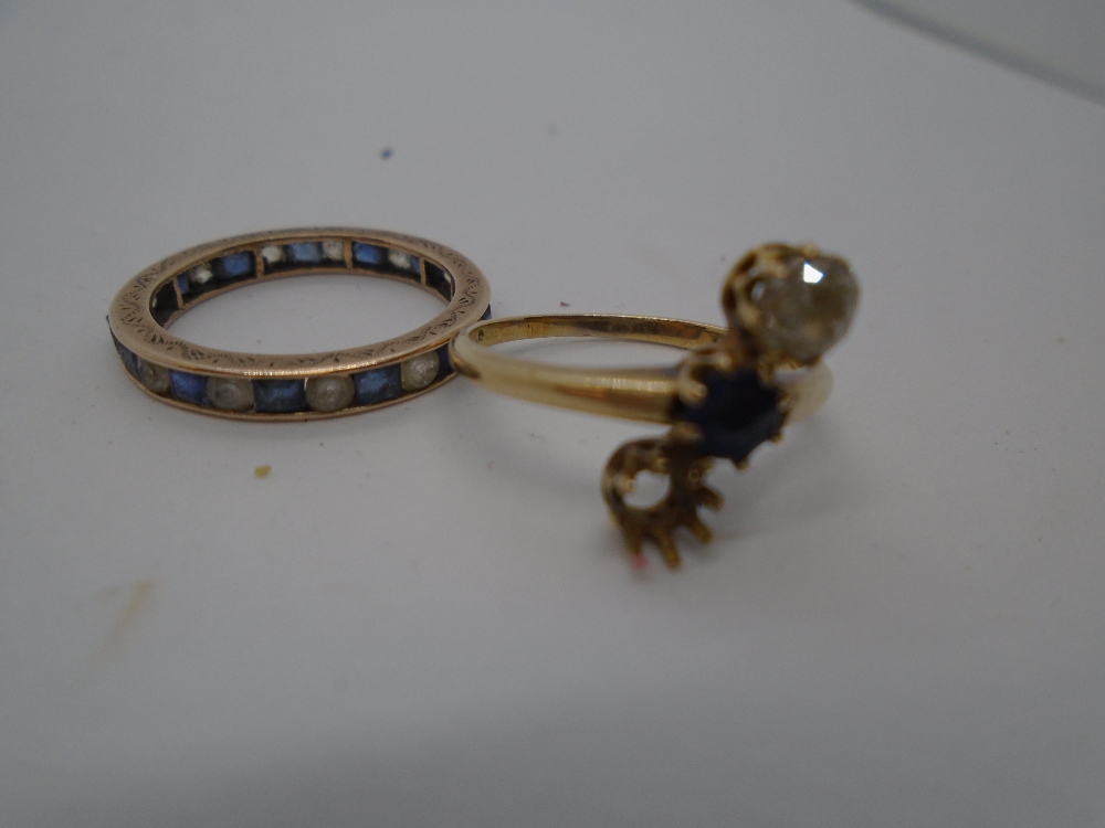 14ct yellow gold dress ring set with central blue stone and a diamond, marked 585, size M, and - Bild 2 aus 2