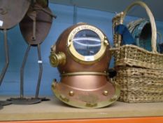 Diver's helmet