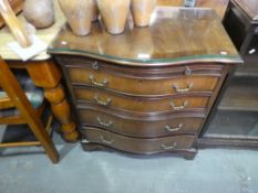 Mahogany bowfront chest of 4 drawers