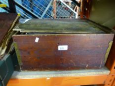 A brass edged wood box containing architectural blocks, for the Anker-Bruckenbaukasten Anchor bridge