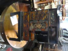 Oriental table top cabinet with inlaid and laquered decoration AF