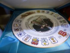 A box of collector's plates to include Coalport