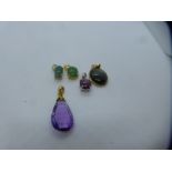 Collection of 5 gold pendants, mainly 14K, all marked including Amethyst and hardstone example