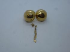 Pair of 9ct yellow gold earrings, marked 375, weight approx 4g