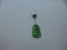 Vintage Jade pendant, hung in 9ct white gold mount