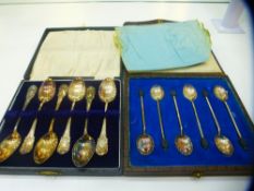 A cased set of silver coffee spoons and cased set of silver Edward VIII tea spoons. Coffee spoons