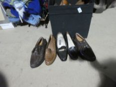 Box of vintage ladies and gents leather shoes etc