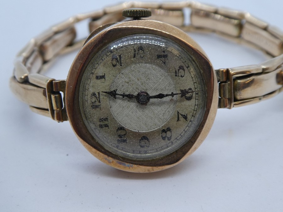 Vintage 9ct yellow gold ladies 15 Jewell wristwatch in 375 marked case, on 9ct yellow gold adjustabl - Image 6 of 6