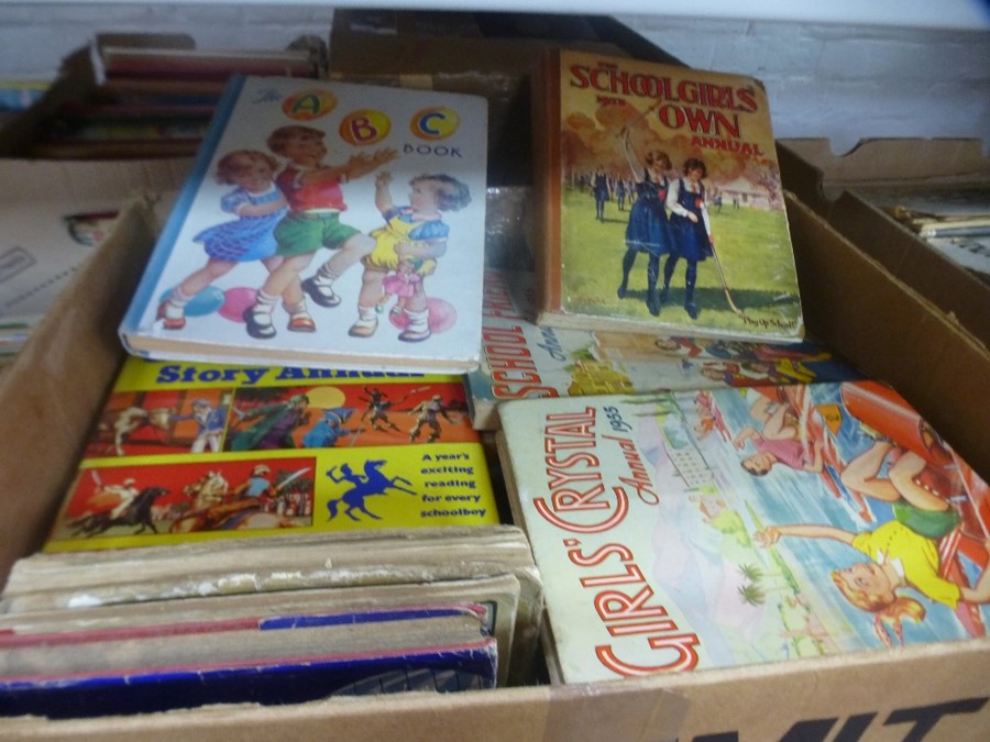 A quantity of children's books including two trays of ladybird examples - Image 4 of 4