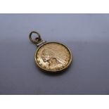 1915 2 1/2 Dollar in yellow gold mount, total lot weight 5.1g