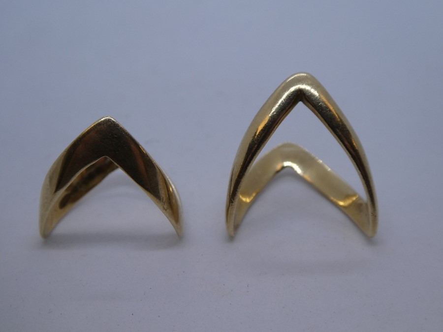 Two 9ct yellow gold 'V' design rings, sizes Q & S, marked 375, weight approx 6.6g