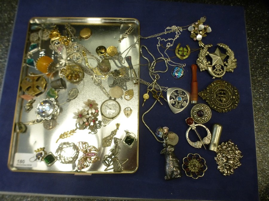 Tray of costume jewellery to include Celtic design brooch, military Swagger stick handle, enamelled