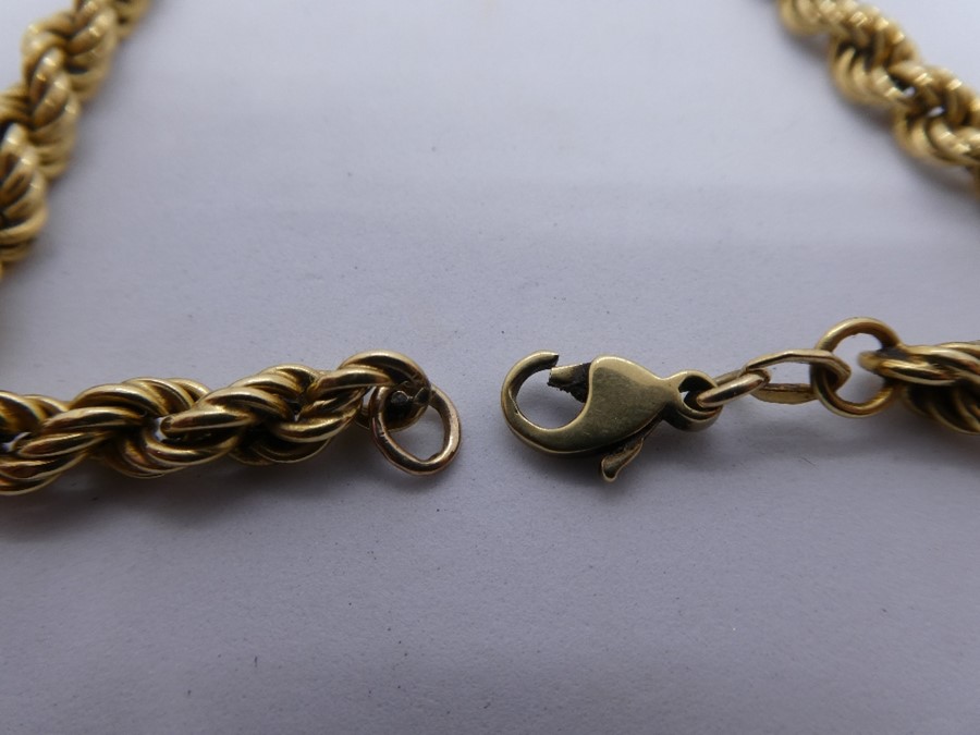 9ct yellow gold rope twist necklace, 40 cm, marks worn, weight approx 11.7g, clasp not perfect - Image 2 of 3