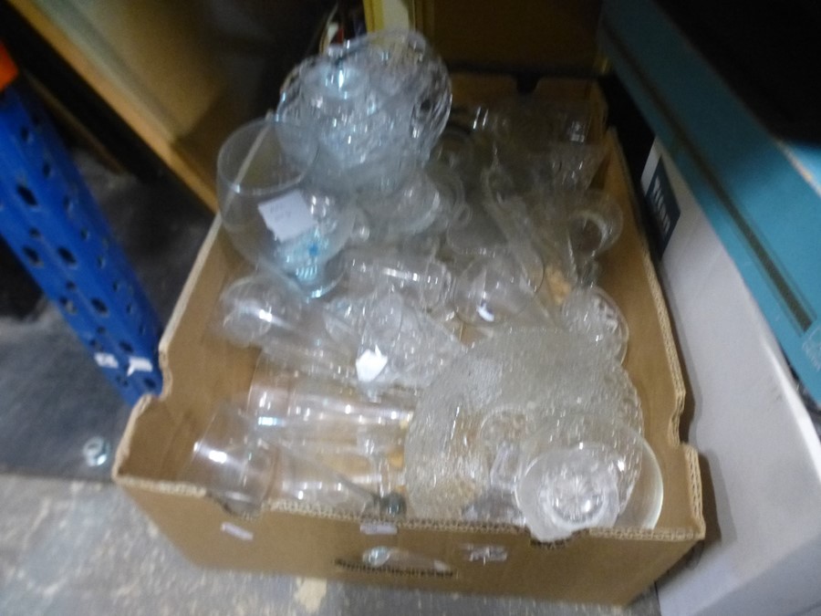 Two boxes of assorted glassware - Image 3 of 4