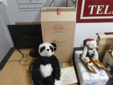 Steiff, a large Panda with growler, number 975/2000 with certificate and box