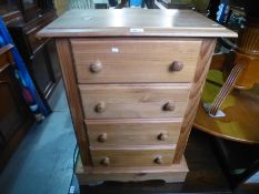 Pine 4 drawer chest of drawers