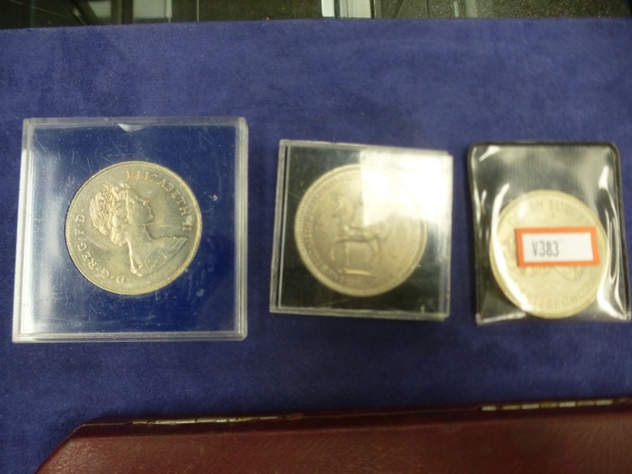 Selection of coins including a box set of uncirculated Coronation year 1953 set of 10 coins in a fit - Image 5 of 8