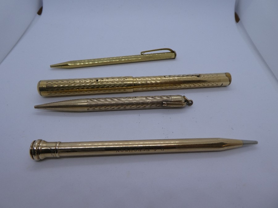 9ct yellow gold propelling pencil, marked 9ct gold inscribed 'Life Long' and 'DA Ferguson' together - Image 2 of 4