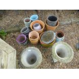 Sundry garden pots and a pair of urns