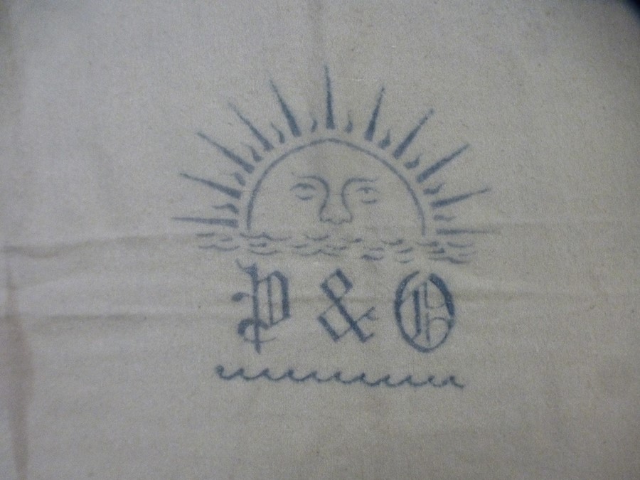 A woollen blanket reputedly from H.M.S Rawlapindi but having central P and O logo - Image 4 of 4