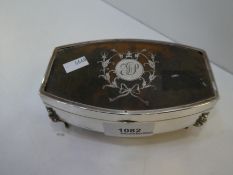 A very decorative silver and tortoise shell trinket box on four feet hallmarked Birmingham 1918 Lebi