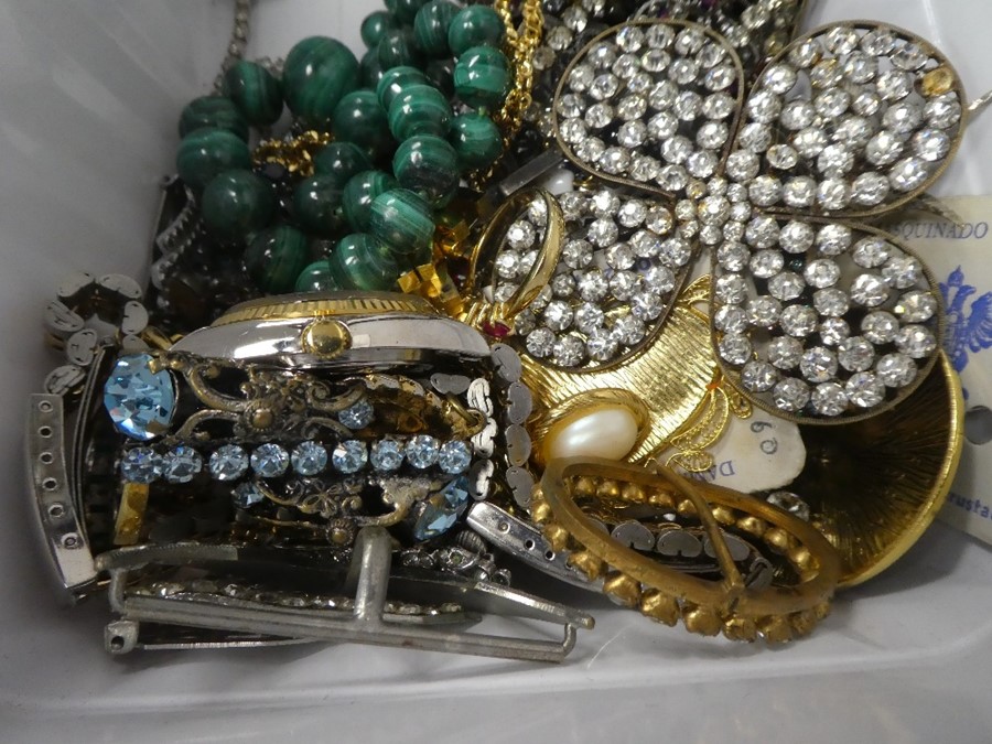 Box costume jewellery including brooches, watches, cased replica Coronation necklace, etc - Image 12 of 12