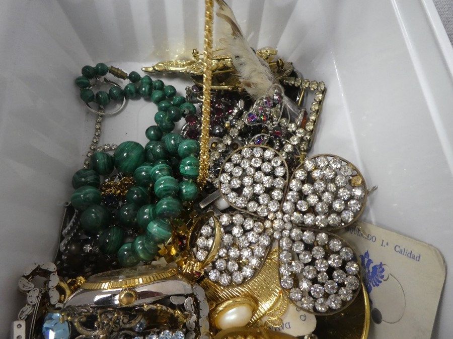 Box costume jewellery including brooches, watches, cased replica Coronation necklace, etc - Image 11 of 12