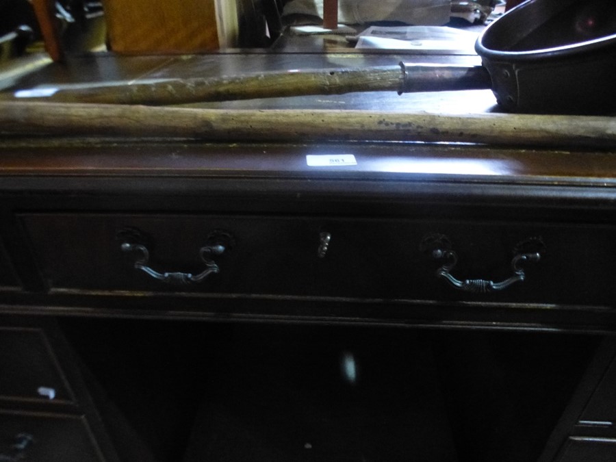 A Reproduction oak hall table and a reproduction twin pedestal desk - Image 8 of 9